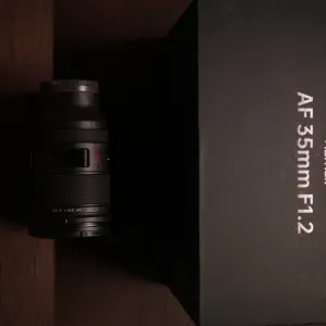 Viltrox AF 35mm f/1.2 LAB для Sony