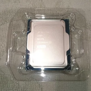 Процесор Intel Core Ultra 5 230F