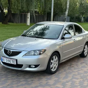 Mazda 3 в гарному стані
