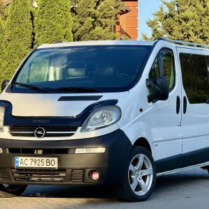 Opel Vivaro 1.9 Довга База З Кондиціонером Стан Як На фото Просто ІДЕАЛ!!! ПРОБІГ 257 Тис.Км Пасажир 8+ 1
