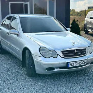 Mercedes-Benz C-Class W204 | 2.0 бензин/газ | 2001 рік