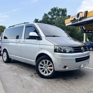 Volkswagen T5, 2011 року