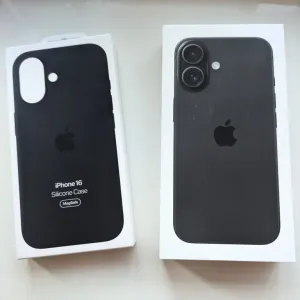 Официальный НОВЫЙ! iPhone 16 128 gb. Гарантия год!