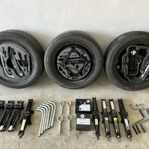 Домкрат органайзер Opel Astra Vectra Corsa Kombo Meriva Ford Focus