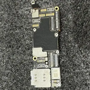 Материнська плата Apple iPhone 14 Pro Max