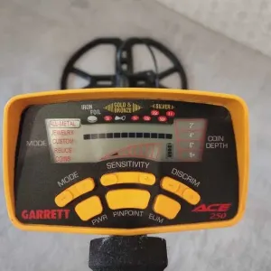Металошукач Garrett Ace 250 Металлоискатель Металодетектор Аська