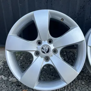 Диски Skoda Octavia Volkswagen Golf Touran Seat Leon Altea диски R17 5x112 Шкода Октавія