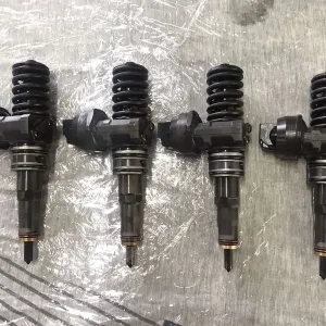 Форсунки Volkswagen Passat B6 B7  Golf 5  2.0 1.9 BKP BKC BMP BKD BLS