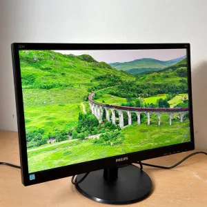 Монітор Philips 21,5″ / Full HD / HDMI