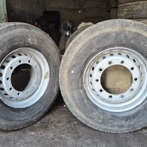 грузова резина 385.65.22.5 рулевые