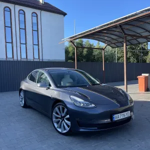 Тесла Model3 Performance