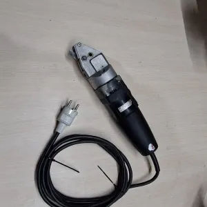 Graco мережеві ножиці по листовому металу