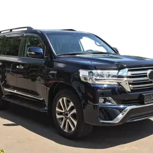 Toyota Land Cruiser 200 Комплект обвісів 2016+ (Executive 2016) Біла