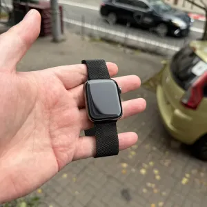 Apple watch series 6 44mm в сталевому корпусі