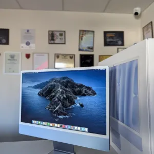 Моноблок Apple iMac A2438/24"/Retina/4.5K/256/8/Apple M1/ІДЕАЛЬНИЙ
