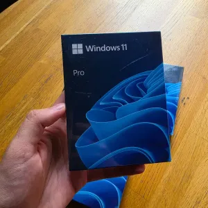 Windows 11 Pro •  HAV-00195 • BOX USB Боксова Активація Віндовс Коробка Windows 11 Pro Microsoft Windows 11 Pro Ukrainian USB • (HAV-00195)
