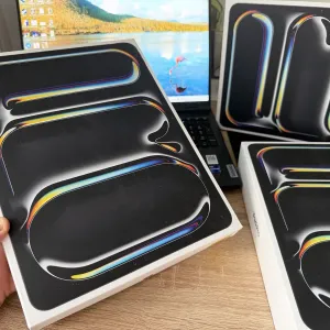 Apple iPad Pro 13 2025 Wi-Fi + Cellular 256GB Space Black (ME7W4) нові запаковані