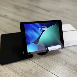 Планшет iPad 5 9.7" Wi-Fi + LTE • ГАРАНТІЯ • СТАН 9.8/10