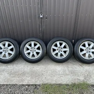 Диски титатни з резиною  r16 c 215/65 Volkswagen Caravelle Transporter Multivan T5 / T6