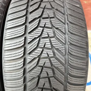 245/35/20 R20 Hankook winter I cept evo3 зима 2 шт ціна за 1 шт