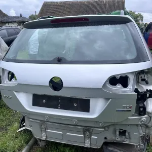 Ляда кришка багажника volkswagen golf 7