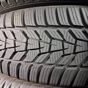 215/65 R17 Hankook Isept Evo 3 шини б/у зима комплект
