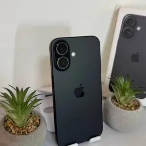iPhone 16 128GB Black / Neverlock/ 90% АКБ/ Айфон 16 128 ГБ