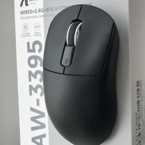 Ігрова миша Attack Shark X3: Бездротова (2.4GHz / BT 5.2 / USB), сенсор PAW3395 26000 DPI