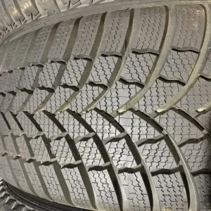 Шини б/у зима 205/55 R16 Bridgestone Blizzak LM005
