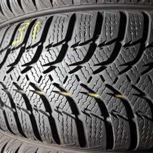 Шини б/у зима 185/65 15 Kumho Winter Craft WP51 Комплект , ПАРА