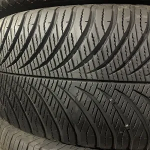 Шини  215/55 R17 Goodyear Vector 4 Seasons Gen2 комплект