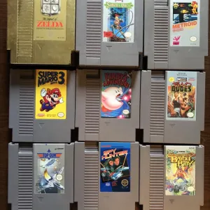 Ігри для Nintendo (NES):Zelda Metroid Super Mario, Kirbys Adventure, TopGun SpyHunter Castlevania Turtles ll, Star Wars, Shadow Warriors