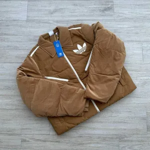 Оригінал! сша! Жіноча куртка Adidas Velvet Puffer Jacket IB2028 зимовий пуховик новий стан