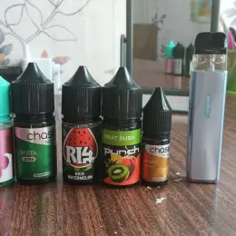Vaporesso Xros 5 Mini Pod голубого кольору з 2 картриджами та 5 рідинами