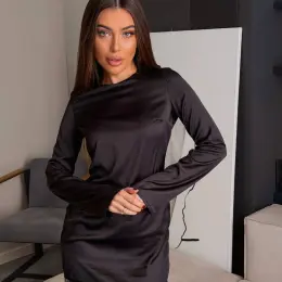 Сукня чорна з мереживом