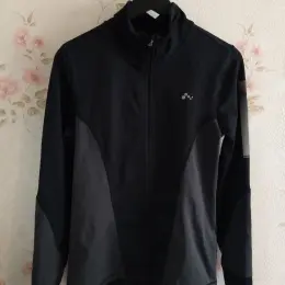 Жіноча кофта чорна розмір L, XL