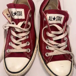Кросівки Converse Chuck Taylor All Star Low бордові EUR 37.5