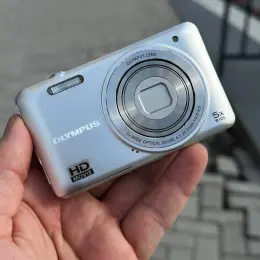 Цифровий фотоапарат Olympus VG-160 14MP