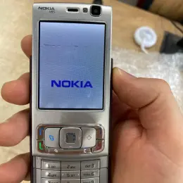 Мобільний телефон Nokia N95