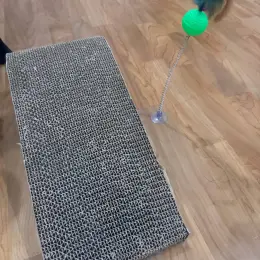 Дряпка для котів + іграшка