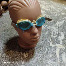 Окуляри для плавання