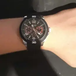 Годинник Guess Tread W0967G1