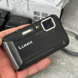 Цифрова фотокамера Panasonic Lumix DMC-FT30