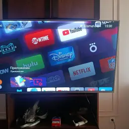 Телевізор Kivi 50UR50GU 50 дюймів 4K Ultra HD HDR Smart TV