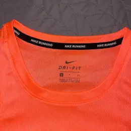 Футболка Nike Dri-FIT S