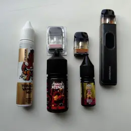 Vaporesso Xros 6 Pod-система з трьома картриджами та рідиною в подарунок