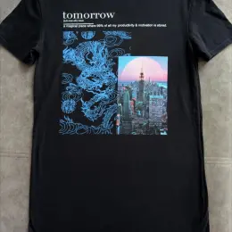 Чорна футболка з принтом "Tomorrow" та міським пейзажем