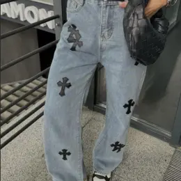 Жіночі джинси у стилі Chrome Hearts