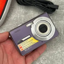 Цифровий фотоапарат Kodak EasyShare M1063