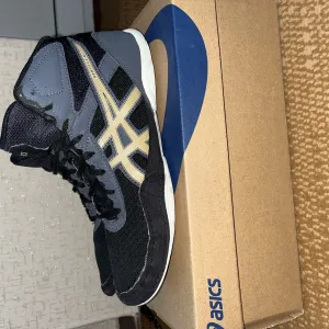Борцівки ASICS Matflex 6